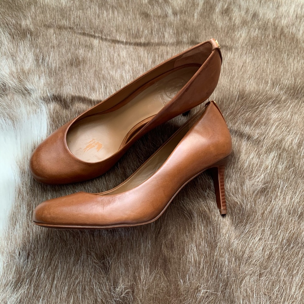 TORY BURCH PUMPS